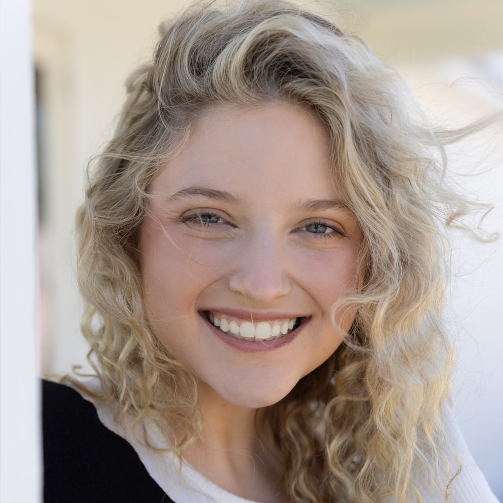 Meet your Posher, Julia